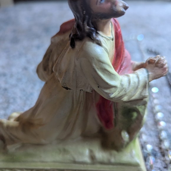 Ceramic Jesus - Picture 4 of 4